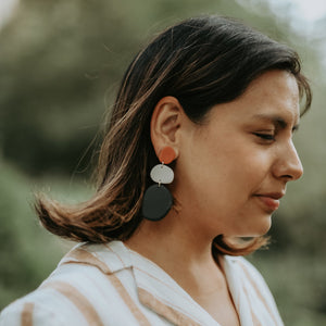 
                
                    Load image into Gallery viewer, Yellow Dots Studio Robyn Pebbles Drop Earrings
                
            