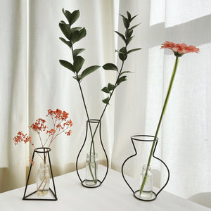 Veronica Nordic Iron Vase